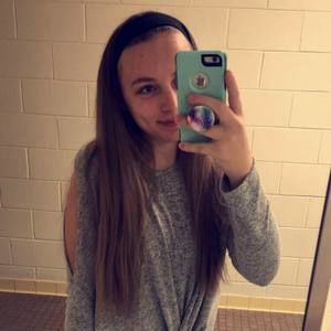 Meet your Posher, Brooke